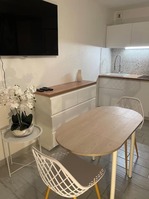 Appart Frontignan Sur La Plage, Piscine, Wifi, Tv, Netflix المظهر الخارجي الصورة